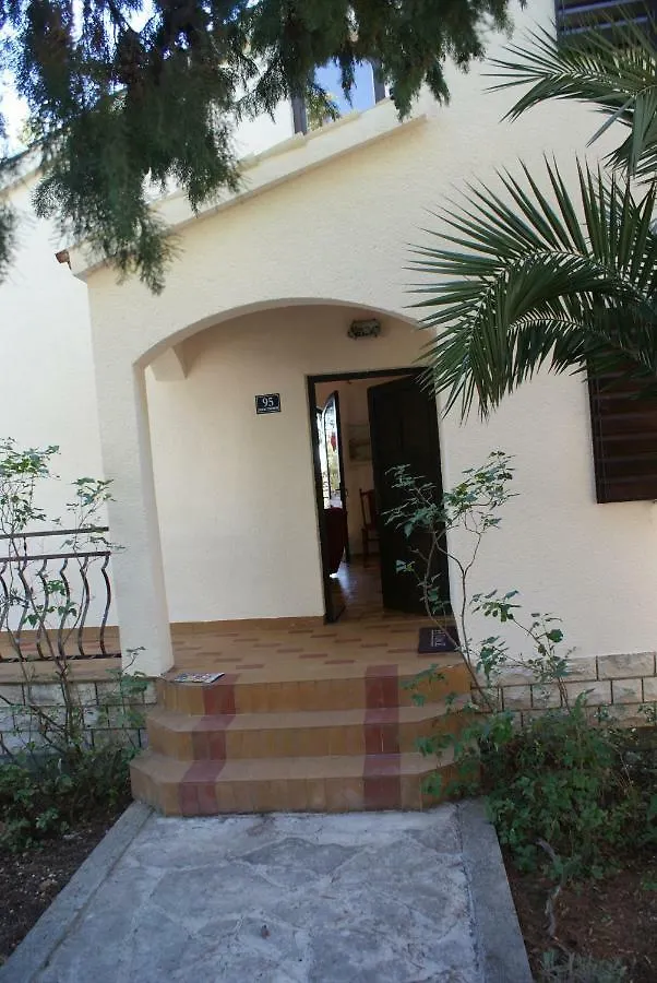 Villa Punta Donji Okrug